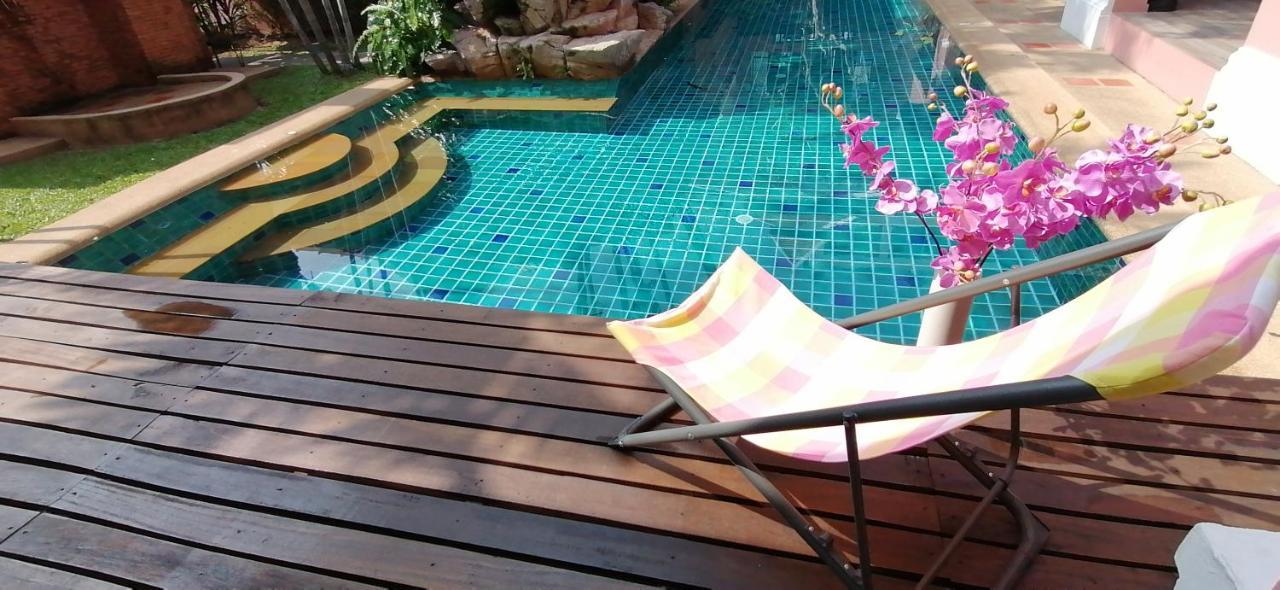 พระตำหนักวิลล่า 10 ห้องนอน พร้อมสระว่ายน้ำส่วนตัว Pattaya Zewnętrze zdjęcie